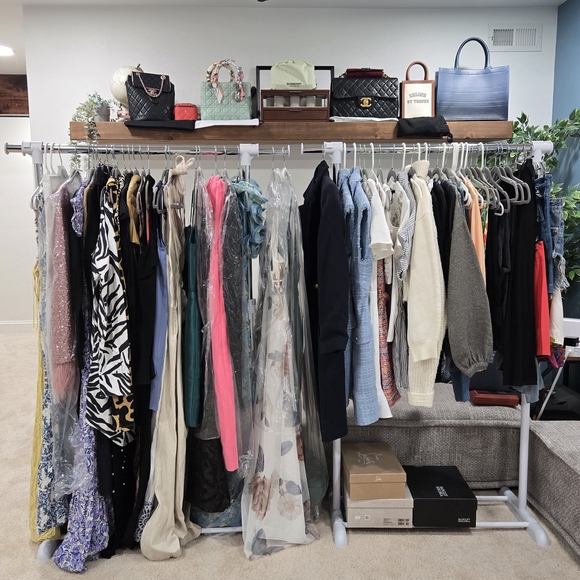 🚨 LIVE SHOW LISTING 🚨 - Picture 2 of 3